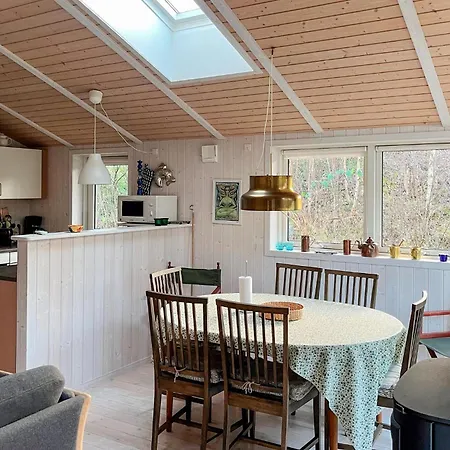 3 Bedroom Stunning Home In Grenaa Grenå